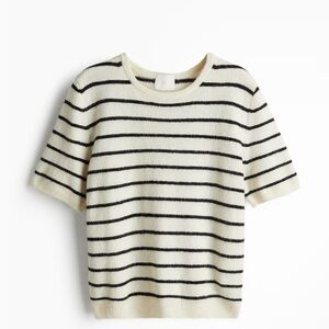H&M Cream Striped Sweater – Women’s Medium Short Sleeve Chic Knit